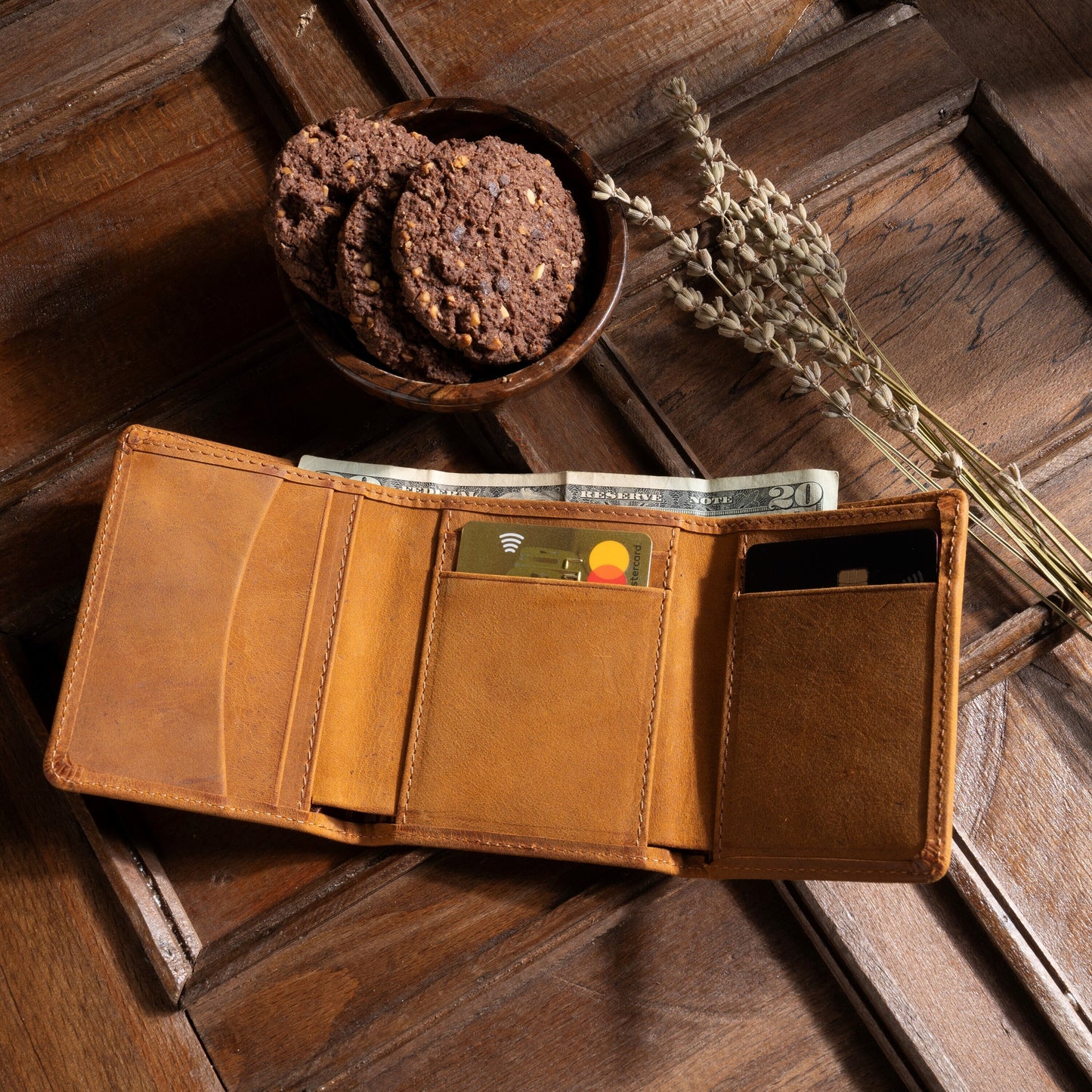 Personalized Minimalist Leather, Trifold Slim Wallet, Leather Card Holder, Distressed Leather Slim Trifold Wallet, Leather Cardholder